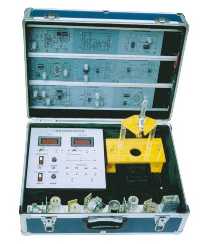HY-810B型傳感器技術(shù)實(shí)驗箱